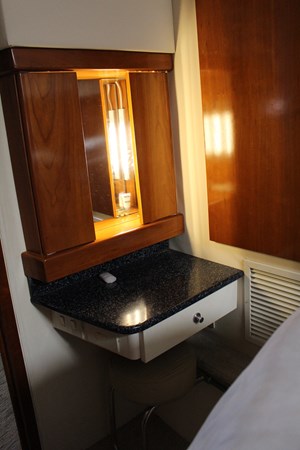 31_2000 44ft Carver Trojan 440 Express BLESSED