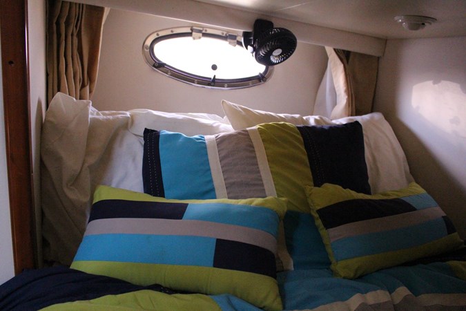 38_2000 44ft Carver Trojan 440 Express BLESSED