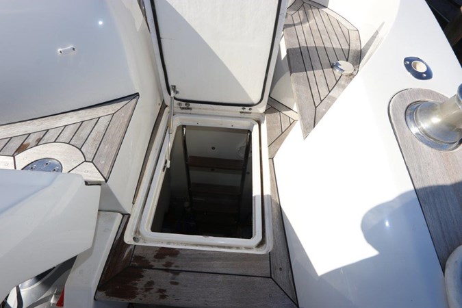 11_2004 68ft Sunseeker Predator SECOND THOUGHTS