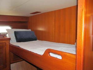 Azure 53 Guest Upper Berth