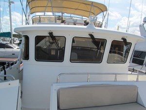 Azure 64 Pilothouse Windows
