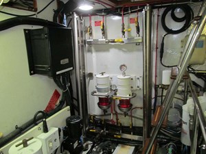 Azure 94 Fuel Manifold and Racors