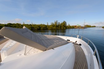 Claudia 12 75 Sunseeker 2017-bow-5