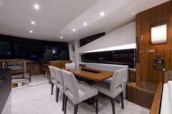 Claudia 23 75 Sunseeker 2017-dining-2
