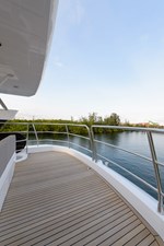 Claudia 52 75 Sunseeker 2017-flybridge-20