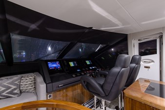 Claudia 67 75 Sunseeker 2017-lower_helm-1