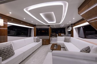 Claudia 93 75 Sunseeker 2017-salon-1