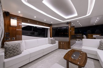 Claudia 96 75 Sunseeker 2017-salon-4