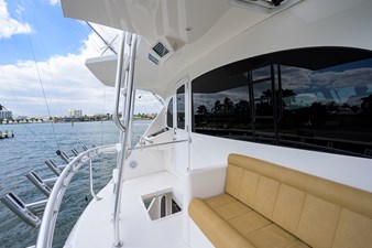 76 Enclosed Bridge SIX PACK 35 76_viking_six_pack_enclosed_flybridge_aft_deck_1