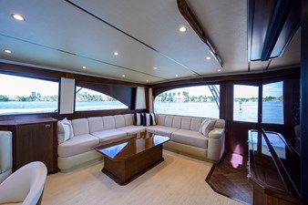 76 Enclosed Bridge SIX PACK 51 76_viking_six_pack_salon_2