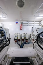 76 Enclosed Bridge SIX PACK 115 76_viking_six_pack_engine_room_4