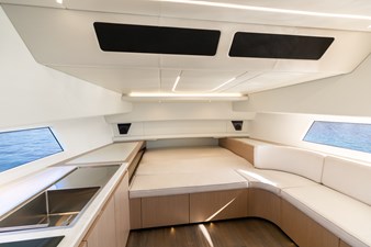 JUS 5 Interior Cabin