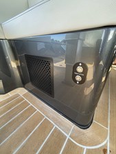 JUS 26 High Low Table Controls