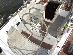 9_2778475_47_swan_cockpit_forward