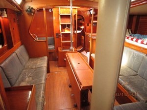 Ariel 23 16_2778475_47_swan_salon_aft