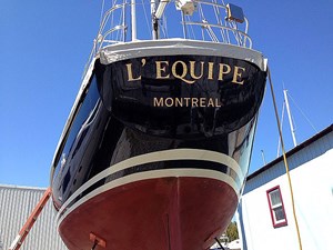 L'EQUIPE 22 Transom