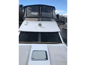 Cruisers Yachts 3950 5 6
