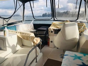 Cruisers Yachts 3950 7 8