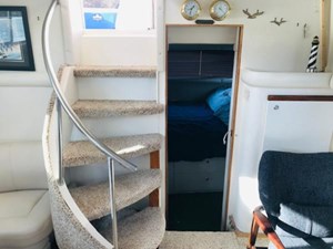 Cruisers Yachts 3950 14 15