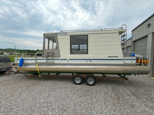 Pontoon Houseboat 11 GOPR5143