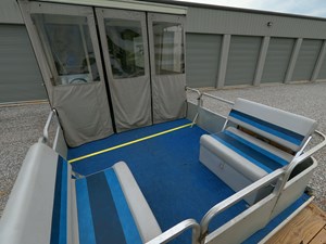Pontoon Houseboat 24 GOPR5160