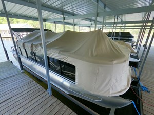 Tritoon w/150HP 4-Stroke 45 GOPR5282