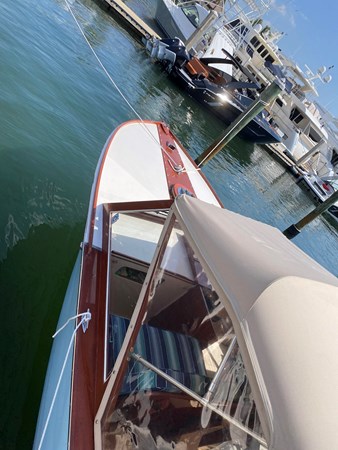 5_1963 27ft Chris-Craft Open Runabout MUMKEN