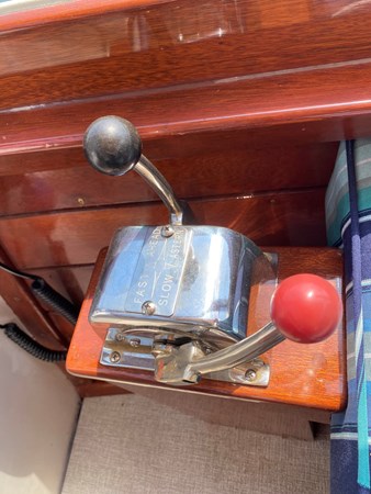 16_1963 27ft Chris-Craft Open Runabout MUMKEN