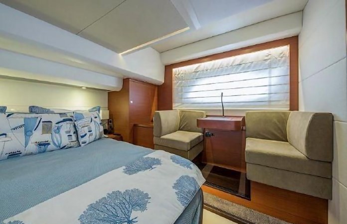 20_2015 55ft Prestige 550 PROTEUS