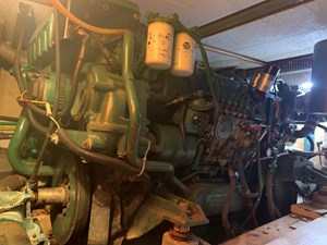 Moonshadow 35 Starboard Engine