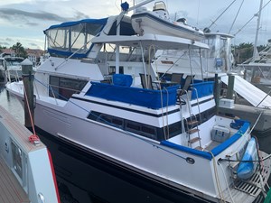 Moonshadow 48 Stern quarter 