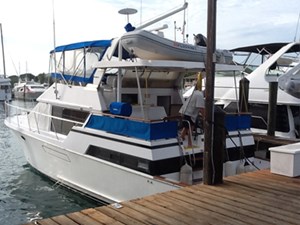 Moonshadow 49 Stern quarter 2