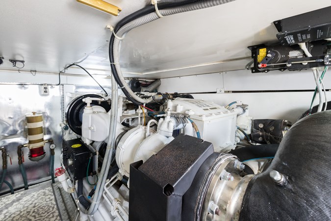 28_2001 52ft Ocean Yachts 52SS I CARTER