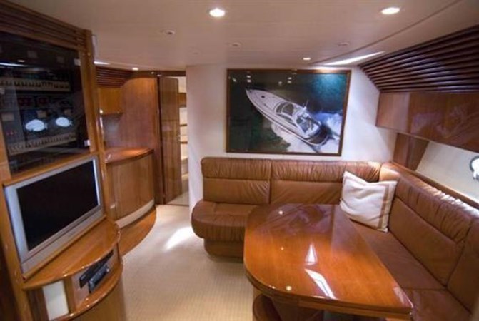 20_2001 52ft Pershing JR ENTERPRISE