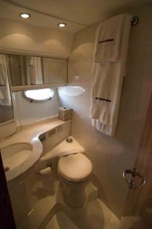 28_2001 52ft Pershing JR ENTERPRISE