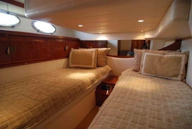 29_2001 52ft Pershing JR ENTERPRISE