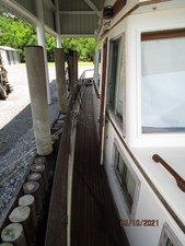 Fleur De Lis 10 9_2780261_49_grand_banks_starboard_side_deck2