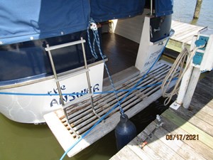 The Answer 29 28_2780447_36_kadey_krogen_swimplatform