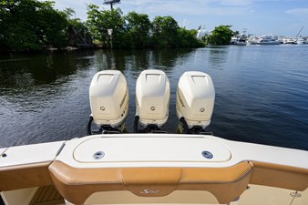 2019 Scout 355 LXF 11 