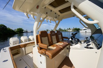 2019 Scout 355 LXF 26 