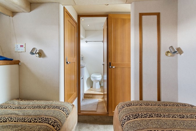 40_2000 65ft Pacific Mariner 65 ER