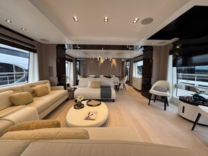 Azimut Grande 27 Metri 3 Azimut Grande 27M_Main Salon