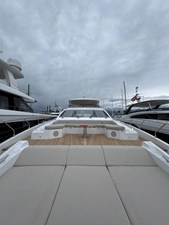 Azimut Grande 27 Metri 9 Azimut Grande 27M_Forward Area
