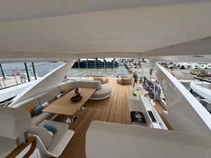 Azimut Grande 27 Metri 10 Azimut Grande 27M_Flybridge