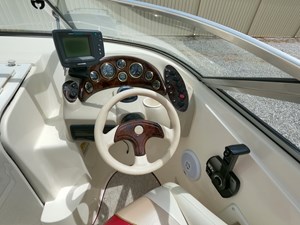 1999 Rinker 232 Captiva NLJB 11 GOPR7223