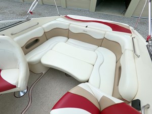 1999 Rinker 232 Captiva NLJB 17 GOPR7234