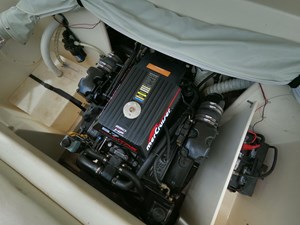 1999 Rinker 232 Captiva NLJB 30 GOPR7267