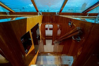 Red Moon 13 2010-Johnson-Cruiser-010