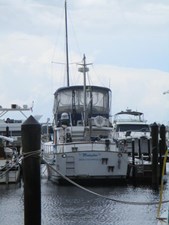 6. 43' Albin Aft View