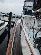 Moonglow 13 12. 43' Albin Port Deck Forward